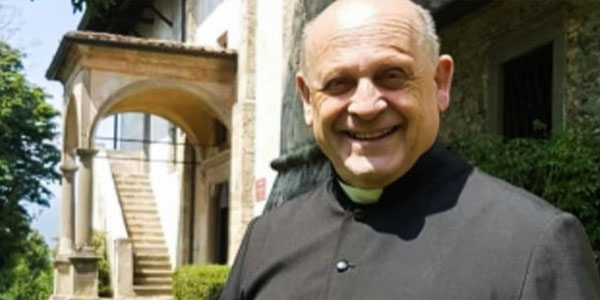 کورونا کے شکار اٹلی کے 72 سالہ پادری نے قربانی کی لازوال داستان رقم کر دی