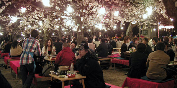 کورونا وبا : جاپان کے شہریوں کا حکومتی احکامات ماننے سے انکار