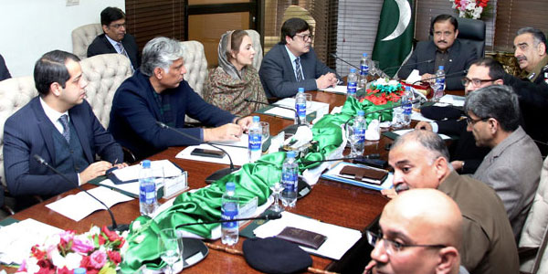 پنجاب میں کورونا وائرس کے خطرے کو سنجیدہ نہیں لیا گیا؟ اندورنی کہانی