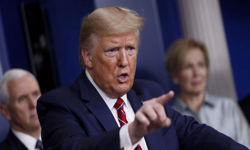 کورونا وبا کے دوران دیے جانیوالے امداد ی چیکوں کو ٹرمپ نے ذاتی تشہیر کا ذریعہ بنا لیا