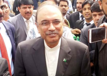 ملکی تاریخ میں پہلی مرتبہ صدر مملکت آصف علی زرداری نے کس خاتون کو خاتون اول بنانے کا فیصلہ کرلیا ؟ حیران کن تفصیلات