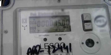 پاکستانیوں کو چونا لگانے کا سلسلہ جاری ،  ملک بھر میں ایک ماہ کے دوران 92 کروڑ 69 لاکھ یونٹس کی اووربلنگ کا انکشاف، اربوں روپے اندر کر لیے گئے