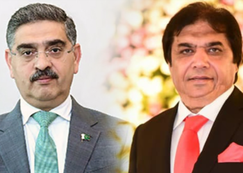 کون حنیف عباسی ؟ فارم 47کی بات کی تو آپ اور ن لیگ منہ چھپاتے پھرو گے ،  سابق وزیراعظم انوار الحق کاکڑ اور حنیف عباسی میں تلخ کلامی