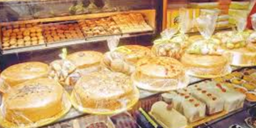 بڑی ڈبل روٹی 70سے 90روپے سستی ، حکومت نے بیکری مالکان کو قیمتیں کم کرنے کیلئے آج تک کی مہلت دیدی
