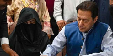 عدت میں نکاح کیس: جج فیصلہ سنائے بغیر چلے گئے، کیس دوسری عدالت منتقل کرنیکی درخواست