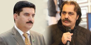 گورنر ہاؤس پر قبضہ کرکے دکھائیں، سڑکوں پر گھسیٹوں گا: گورنر کے پی فیصل کریم کنڈی کا علی امین گنڈا پور کو چیلنج