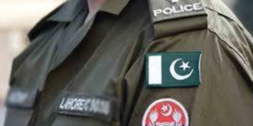 لیگی رہنما کے کہنے پرسنگین الزام میں گرفتار ملزمان کو رہا نہ کرنا پولیس افسرکو مہنگا پڑ گیا