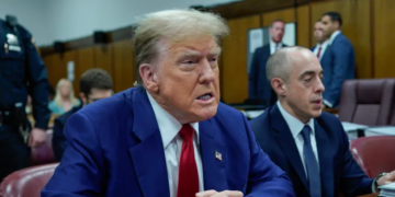 امریکی عدالت کی ڈونلڈ ٹرمپ کو جیل بھیجنے کی وارننگ، ہزاروں ڈالر جرمانہ عائد کردیا