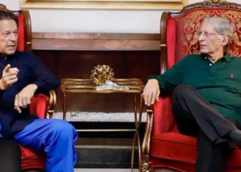 عمران خان نے اپنے لیے خود رکاوٹیں کھڑی کیں، جلدی جیل سے باہرآتا نہیں دیکھ رہا: اعتزاز