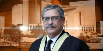 نیب ترامیم کیس: آپ اپنے مؤکل کو مشکل میں ڈال رہے ہیں، جسٹس اطہر من اللہ کا عمران خان کے وکیل سے مکالمہ