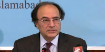 مہنگائی کی شرح 11 فیصد تک آگئی، جلد سنگل ڈیجٹ پر آجائے گی: وزیر خزانہ نے اقتصادی سروے پیش کردیا