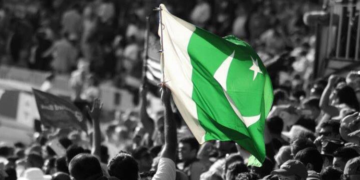 پاکستان کا ہر شہری 2 لاکھ 80 ہزار روپے کا مقروض ہوگیا