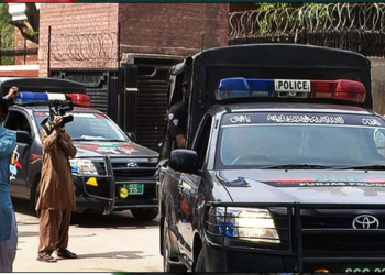 نو مئی ہنگاموں کے ملزمان کے 33 موبائل فون پنڈی تھانے کے سپاہی نے بازار میں بیچ کر لمبا پیسہ بنا لیا، تفصیلات سامنے آگئیں 