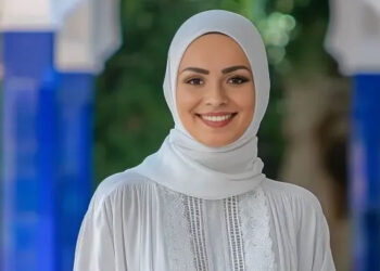 حجاب پہننے والی دنیا کی پہلی مس اے آئی کون ہے؟