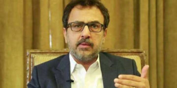 بجلی کی فی یونٹ قیمت 35 روپے ، ٹیکسز اس کے علاوہ ہیں ، توانائی سیکٹرکے قرضوں کا بوجھ بجلی صارفین سے لیا جا رہا ہے: وزیر توانائی کے بڑے انکشافات