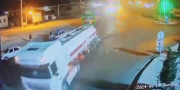 ایران میں پاکستانی زائرین کی بس کو حادثہ کیسے پیش آیا ؟ سی سی ٹی وی فوٹیج سامنے آگئی