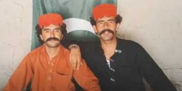 مبینہ طور پر وزارت داخلہ کو فون کرنے والے بدنام زمانہ ڈاکو شاہد لونڈ سمیت کچے کے مزید ڈاکوئوں کی یوٹیوب پر انٹری