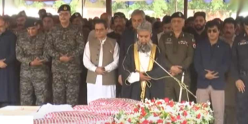رحیم یار خان :ڈاکوئوں کے حملے میں 12 پولیس اہلکاروں کی شہادت، جوابی کارروائی میں مرکزی ملزم مارا گیا ، شہید اہلکاروں کی نماز جنازہ ادا