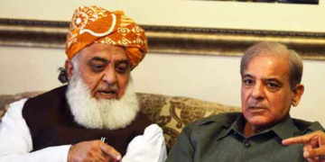 وزیراعظم کی فضل الرحمان سے ملاقات کا انکشاف ، مولانا کا ججز کی مدت ملازمت بڑھانے میں تعاون سے صاف انکار