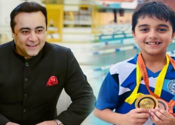 سینئر اینکر پرسن منصور علی خان کے صاحبزادے نے نیشنل سوئمنگ چیمپئن شپ میں نیا قومی ریکارڈ قائم کردیا