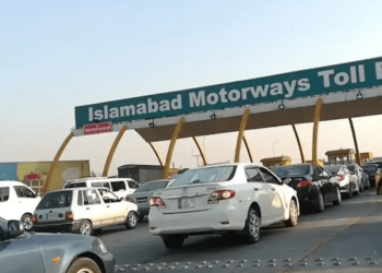 102 ارب روپے کے ریونیو کا بڑا ہدف ،موٹروے اور ہائی ویز پر ٹول ٹیکس میں اضافہ کر دیا گیا