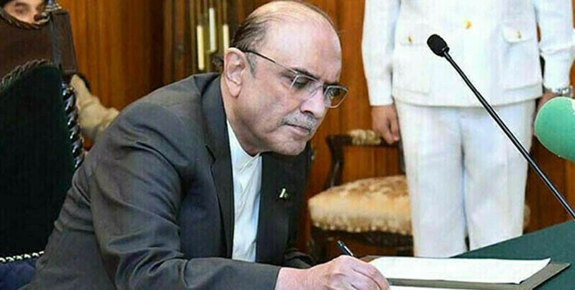 صدر مملکت نے متنازع پیکا ترمیمی بل 2025 پر دستخط کردیے