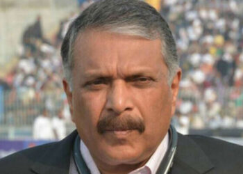 عمران خان کا ٹوئٹ، پی ٹی آئی رہنماؤں کے بیانات سے مذاکرات کا معاملہ اٹک گیا، اعجاز الحق