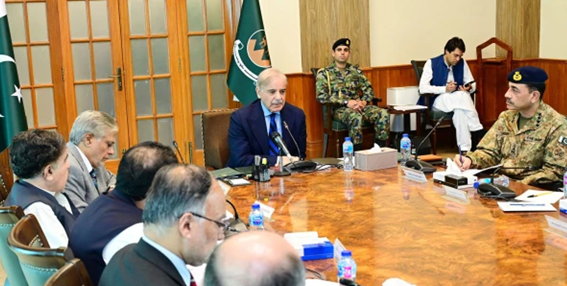 سوشل میڈیا پر جھوٹ کا طوفان نہ روکا تو تمام کاوشیں دریا بُرد ہوجائیں گی، وزیراعظم