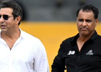 1999کے انڈیا ٹور کے دوران کپتان وسیم اکرم نے وقار یونس کو ڈراپ کرکے شعیب اختر کو کھلایا تو وقار نے ناراض ہو کر کیا کام کیا ؟ وسیم اکرم کا دلچسپ انکشاف