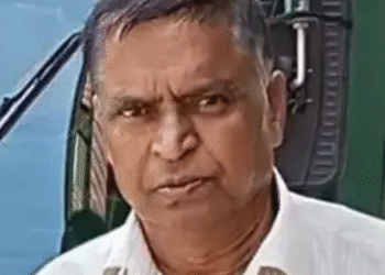 ’میں تمہیں سبق سکھاؤں گا‘ ۔۔ ساٹھ سالہ باپ کی بیٹی کو بچاتے بچاتے داماد کے ہاتھوں دردناک موت ،وجہ کیا بنی ؟