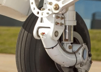 13 سالہ لڑکا جہاز کے پہیوں میں چھپ کر افغانستان سے دہلی پہنچ گیا