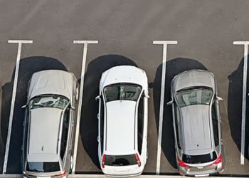 قوانین میں ترمیم ، شارجہ میں اب ضبط کی گئی گاڑیوں کو تین ماہ بعد نیلام کر دیا جایا کرے گا