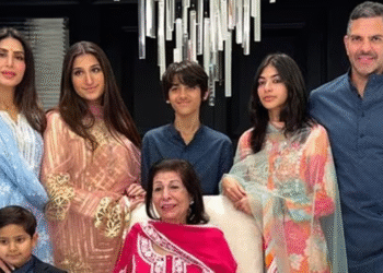 دس ہزار کروڑ کے اثاثے مجھے ملنے چاہئیں تھے ، میرا بیٹا مجھے سر چھپانے کیلئے چھت کے بغیر چھوڑ گیا، سنجے کپور کی والدہ رانی کپور بھی عدالت پہنچ گئیں