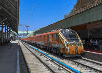 بھارت کا چین کے ساتھ سرحد پر سینکڑوںکلومیٹر طویل ریلوے لائن بچھانے کا منصوبہ