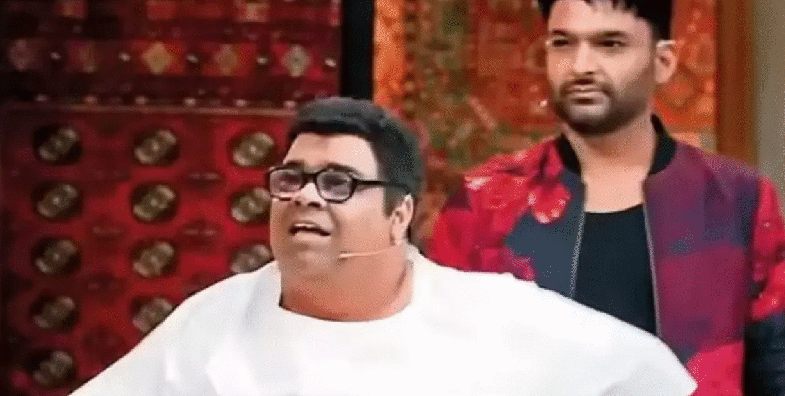 دی گریٹ انڈین کپل شرما شو میں ’بابو راؤ‘ کی اداکاری، نیٹ فلیکس کو کروڑوں کا نوٹس مل گیا ، معافی کا مطالبہ بھی کر دیا گیا