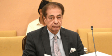 متاثرین کو سرکاری اراضی میں منتقل کرکے کسانوں کو فصلوں کے نقصان کا معاوضہ دیا جائے، ریاض فتیانہ کی حکومت کو تجویز