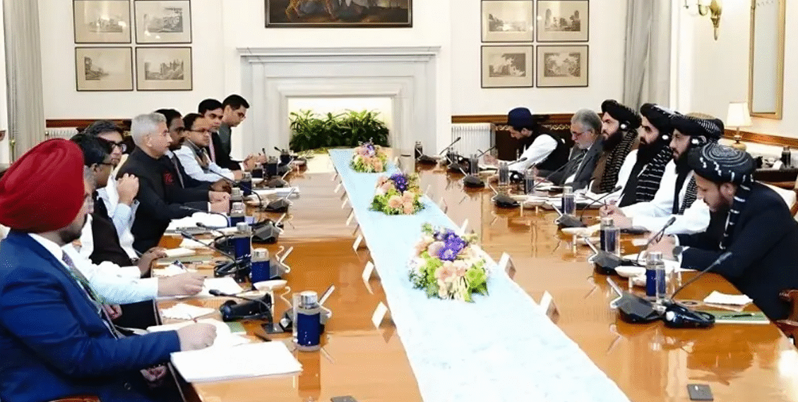 افغان وزیر خارجہ کی پریس کانفرنس میں خاتون صحافیوں پر پابندی، بھارتی حکام وضاحتوں پر مجبور،اپوزیشن کی مودی حکومت پر شدید تنقید