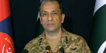 چھ نہیں ، 7 بھارتی طیارے تباہ کیے گئے ، چینی ہتھیاروں نے معرکہ حق میں شاندار کارکردگی دکھائی، ڈی جی آئی ایس پی آرکا بلومبرگ کو انٹرویو