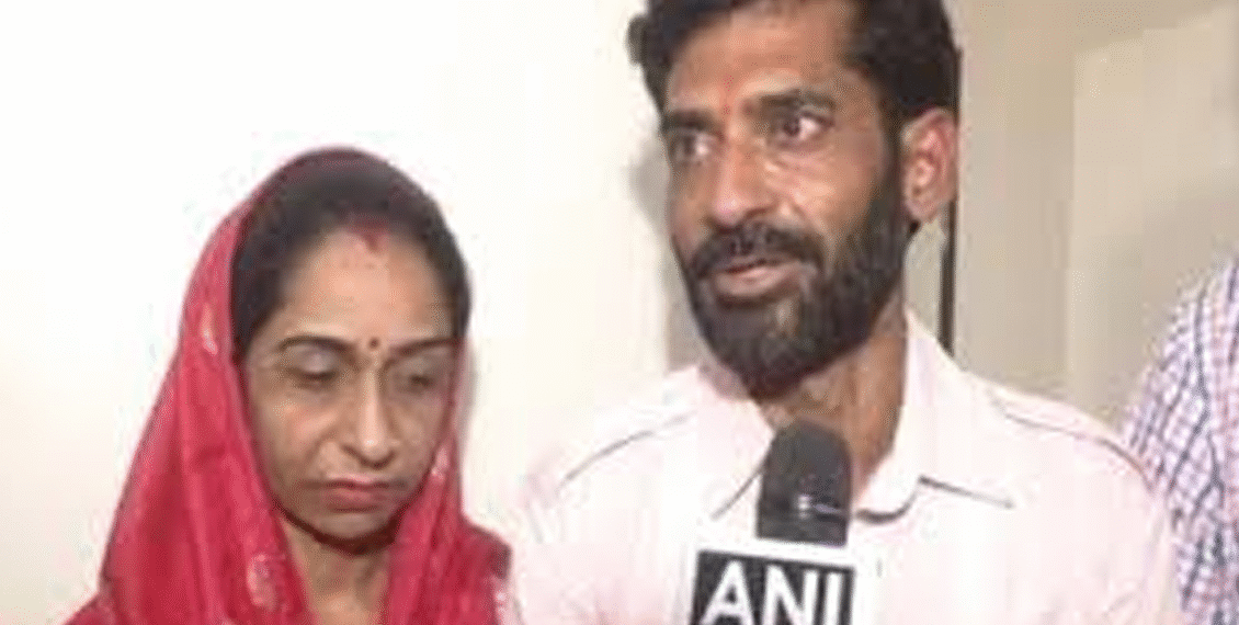 دوست سے ایک ہزار روپے ادھار لے کر سبزی فروش 11 کروڑ کا انعام جیت گیا