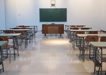لیٹ آنے پر سزا میں سو اٹھک بیٹھک کی وجہ سے مبینہ طور پر چھٹی جماعت کی طالبہ کی موت