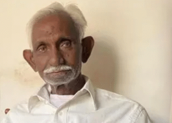 100 روپے رشوت لینے کا ملزم 39 سال بعد باعزت بری، ’انصاف ملا مگر سب کچھ کھو دیا‘