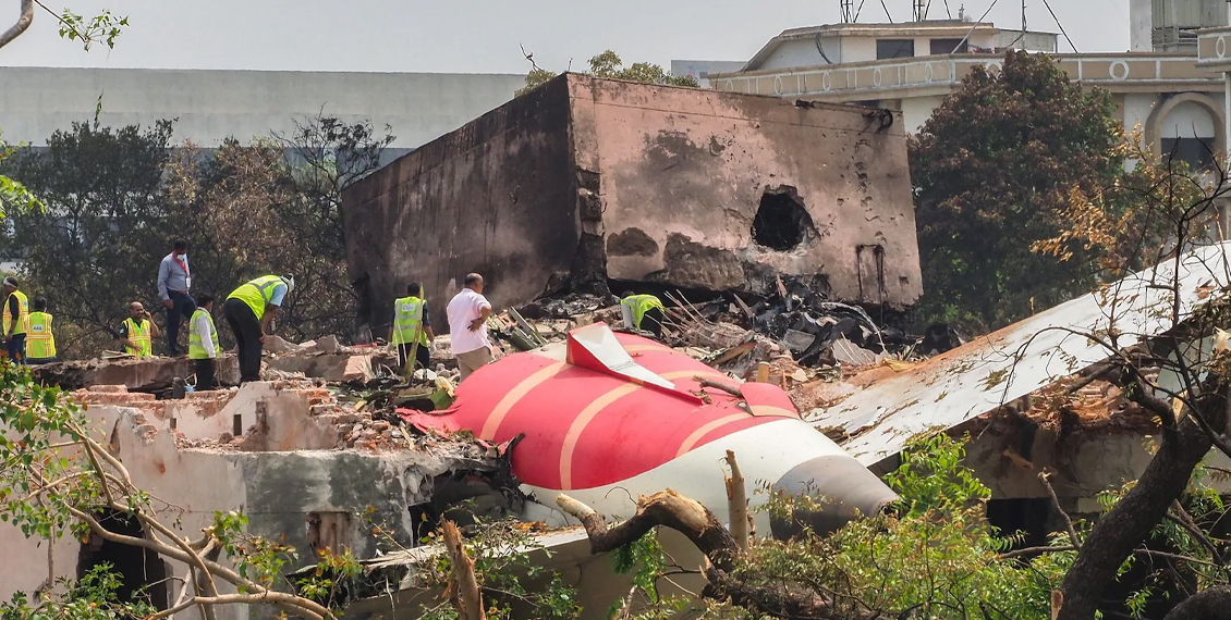 ایئر انڈیا کا مسافر طیارہ ممکنہ طور پر جان بوجھ کر گرایا گیا: دی ٹیلی گراف