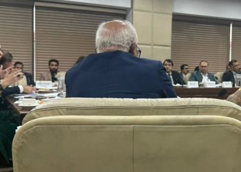 پاکستان کا سب سے زیادہ آلودہ شہر لاہور نا ملتان ، ٹاپ شہر پشاور نکلا ،سینیٹ کی ماحولیاتی تبدیلی کمیٹی میں انکشاف