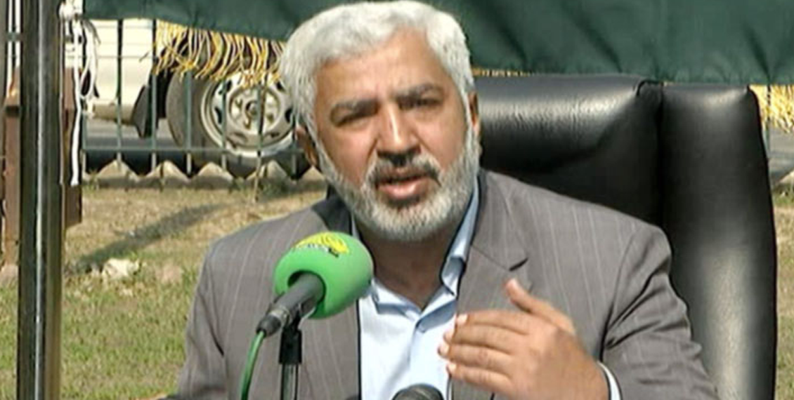 صدر ہاکی فیڈریشن ،کپتان عماد شکیل پر پابندی لگانے کے بعد مستعفی، دھواں دار پریس کانفرنس میں چونکا دینے والے انکشافات