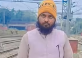 تبسم ! پولیس کو کال کرو ، یہ لوگ مجھے بری طرح مار رہے ہیں ، بھارتی شہر بریلی میں ٹرین میں امام مسجد کی پراسرار ہلاکت نے نیا رخ اختیار کرلیا